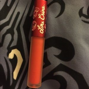 Lime Crime Velvetine in Suede-berry